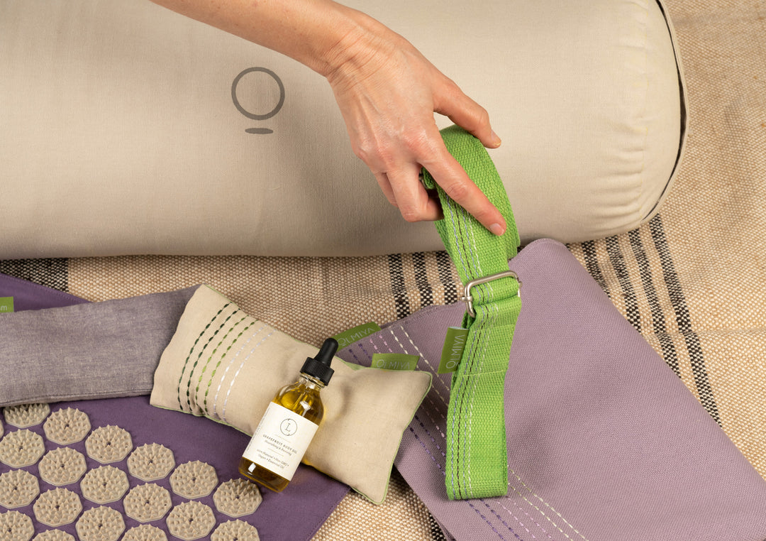 lululemon - easyoga オイルペイントフラワー　上下セット　M THE CLASSIC STRAP – OLMIYA